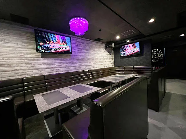 スナック BAR LOOKSCORT(スナック バー ルクスコート)の店内写真3
