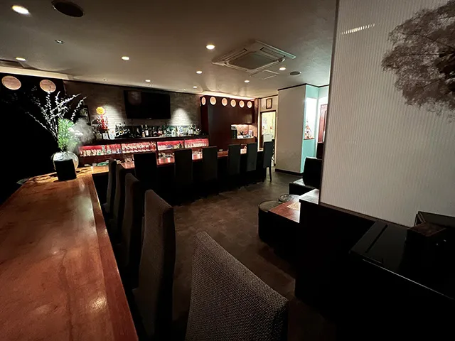 BAR LOUNGE Moon Moon(バーラウンジ ムーンムーン)の求人画像その4｜ヨルナビ