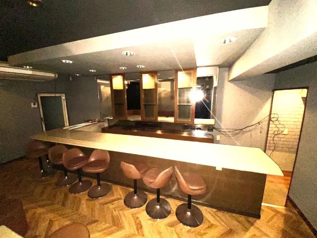 スナック T's Bar(スナック ティーズバー)の求人画像その3｜ヨルナビ