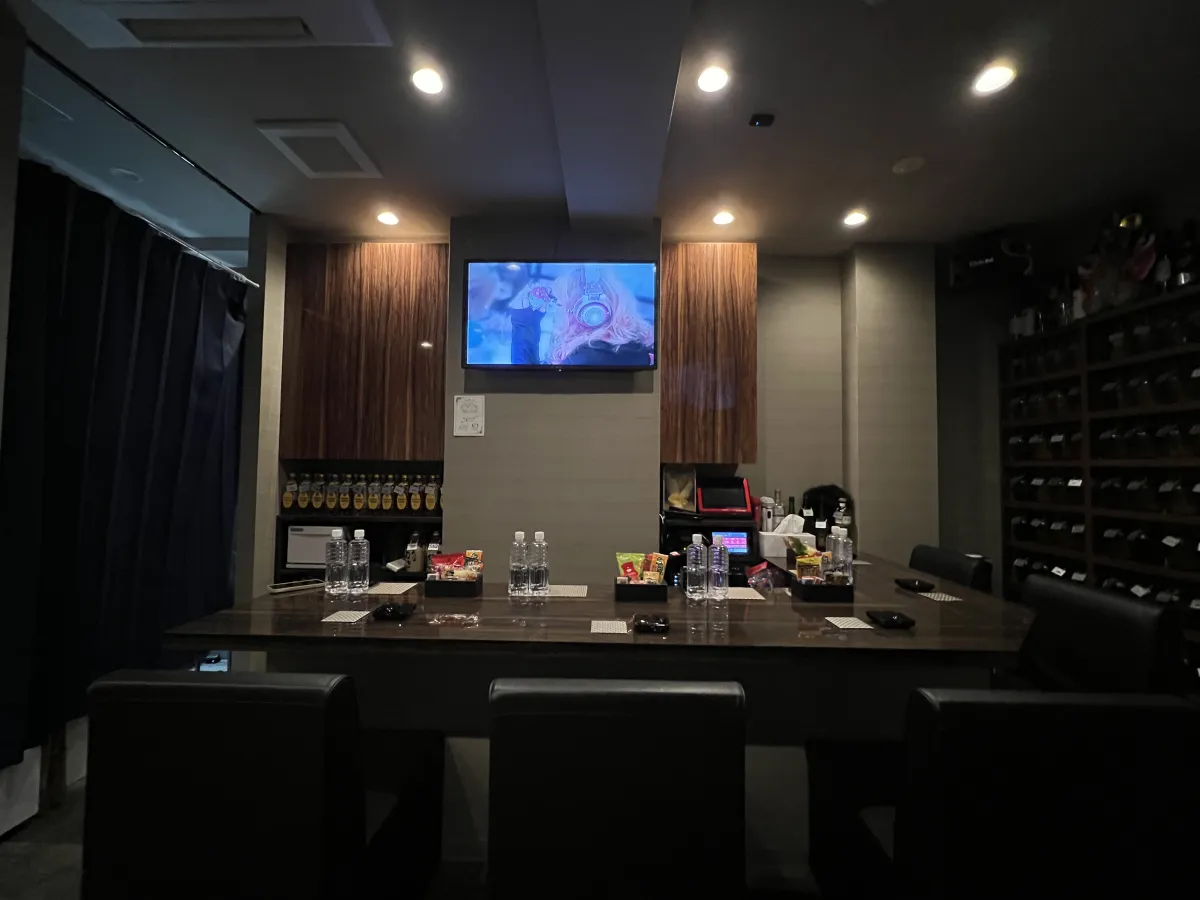 スナック Ailes member's(スナック エル メンバーズ)のお店画像
