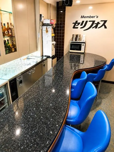 スナック Member's セリフォス(スナック メンバーズ セリフォス)