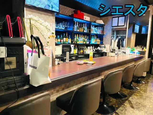 スナック シエスタ